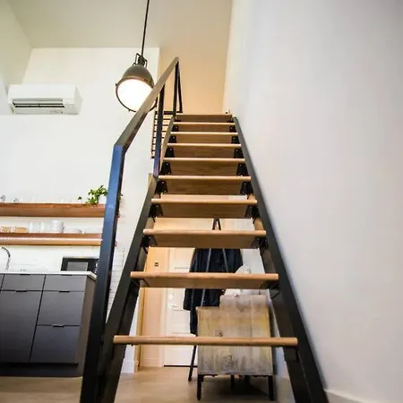 Free Parking, Close To Subway, Center Location * Σόφια